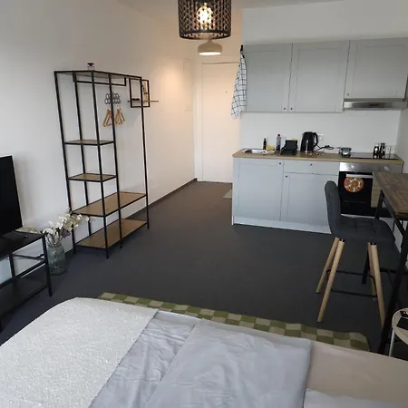 Alisaarigent * Hofheim am Taunus