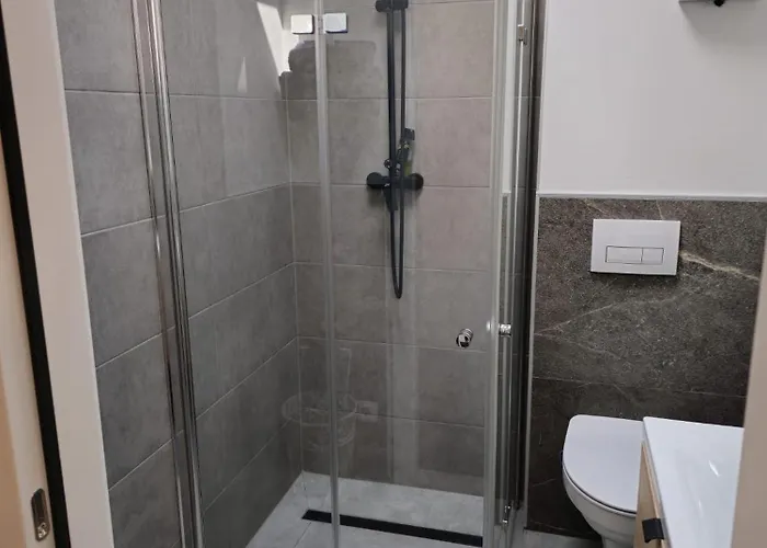 Alisaarigent 호프하임암타우누스